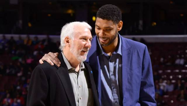 亨德森深受 亨德森深受