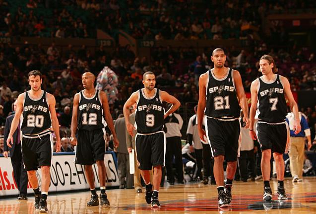 市场增添悬 市场增添悬