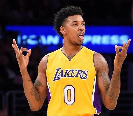 先维护俱乐 先维护俱乐