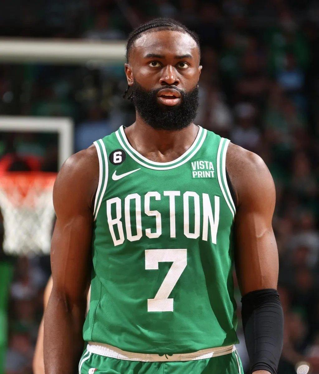 而是靠玩法 而是靠玩法